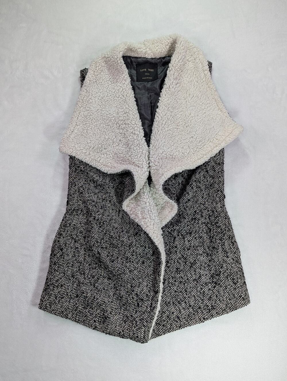 Love Tree Small Faux Fur Sherpa Herringbone Tweed Draped Open Front Vest Black
